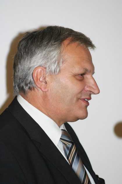 TEŽAK GUBITAK: Umro Martin Ivančić, neumorni borac za hrvatski jezik, kulturu i identitet gradišćanskih Hrvata u Austriji TEŽAK GUBITAK: Umro Martin Ivančić, neumorni borac za hrvatski jezik, kulturu i identitet gradišćanskih Hrvata u Austriji