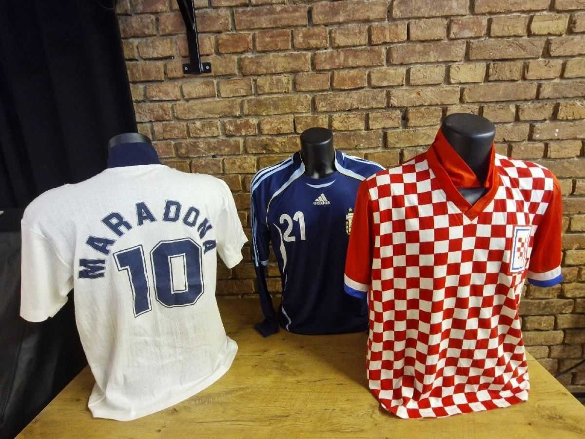 “VJEVO FOOTBALL ZONE”: U Beču izložba originalnih nogometnih dresova hrvatskih i svjetskih igrača “VJEVO FOOTBALL ZONE”: U Beču izložba originalnih nogometnih dresova hrvatskih i svjetskih igrača