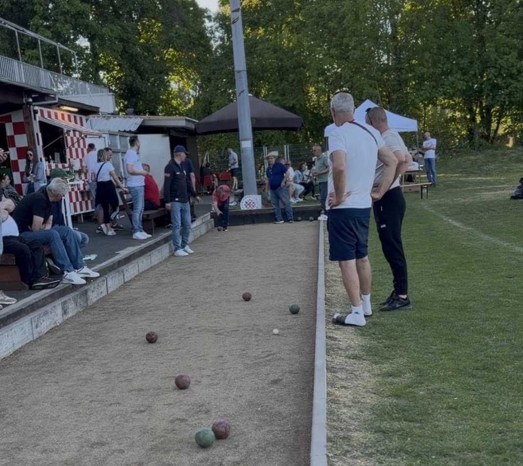 SNAGA ZAJEDNIŠTVA: NK Croatia Heilbronn obilježila 1. svibnja uz veliku roštiljadu i druženje SNAGA ZAJEDNIŠTVA: NK Croatia Heilbronn obilježila 1. svibnja uz veliku roštiljadu i druženje