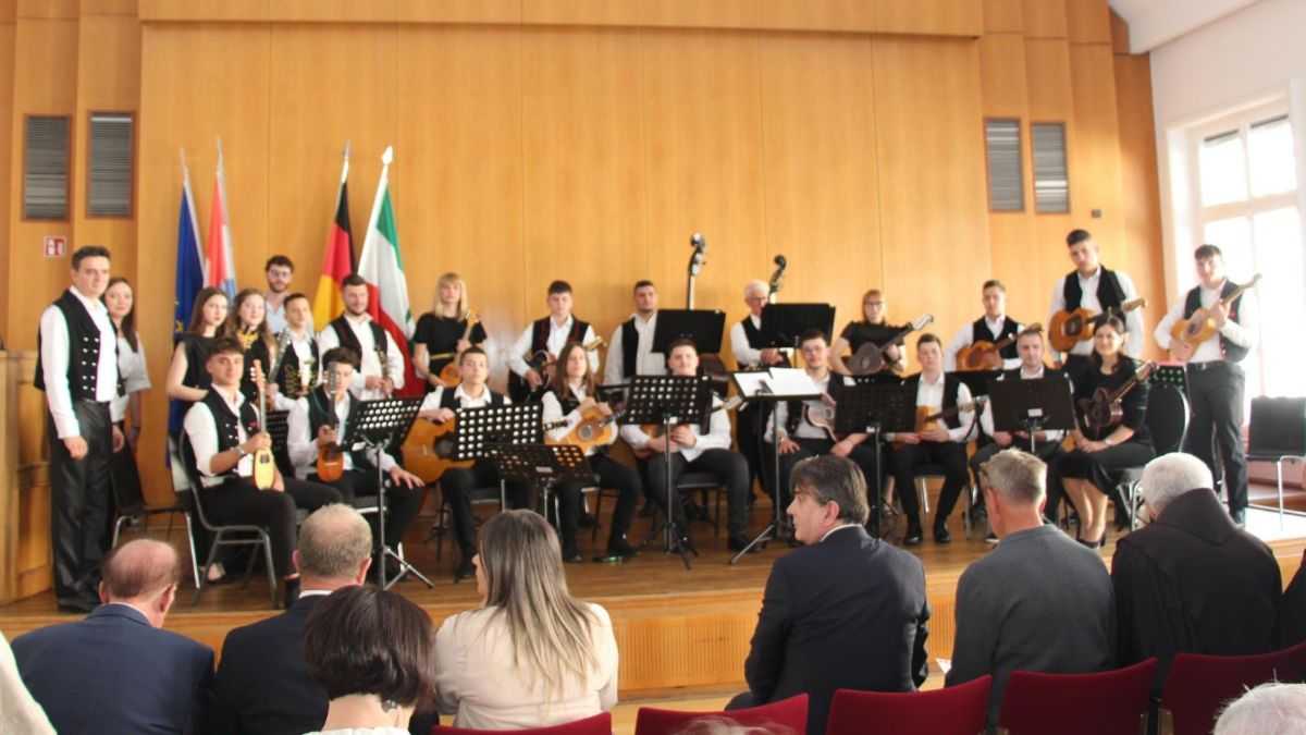 DÜSSELDORF: Svečano obilježen Dan državnosti RH i Dan oružanih snaga RH