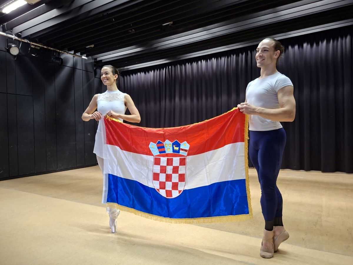 DAN DRŽAVNOSTI U HAMBURGU: Hrvatska nastava Tonndorf i gosti priredili dan za pamćenje DAN DRŽAVNOSTI U HAMBURGU: Hrvatska nastava Tonndorf i gosti priredili dan za pamćenje