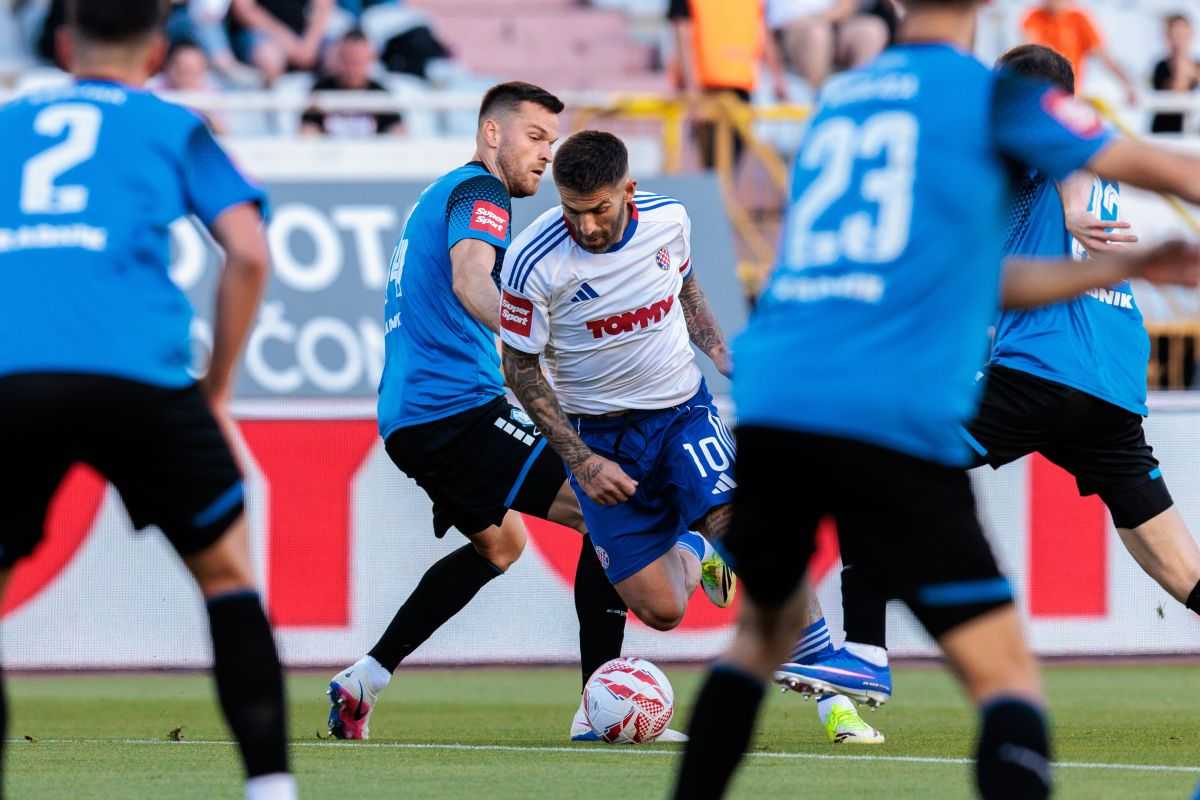 HAJDUK PREOKRETOM DO POBJEDE PROTIV VARAŽDINA: Prvi put u povijesti HNL branila dva brata, koreografija Torcide za VRO Bljesak