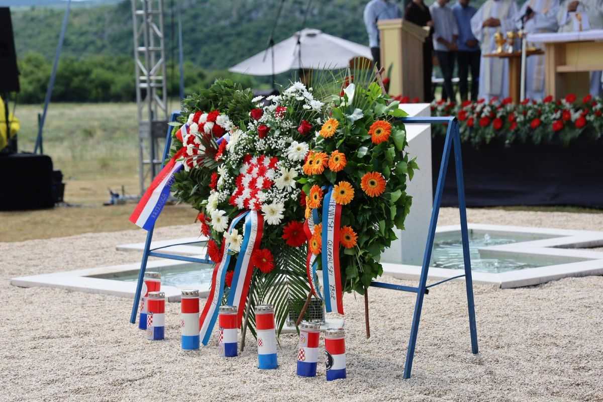 KOMEMORACIJA KOD STOCA: Na Radimlji odana počast žrtvama Križnog puta