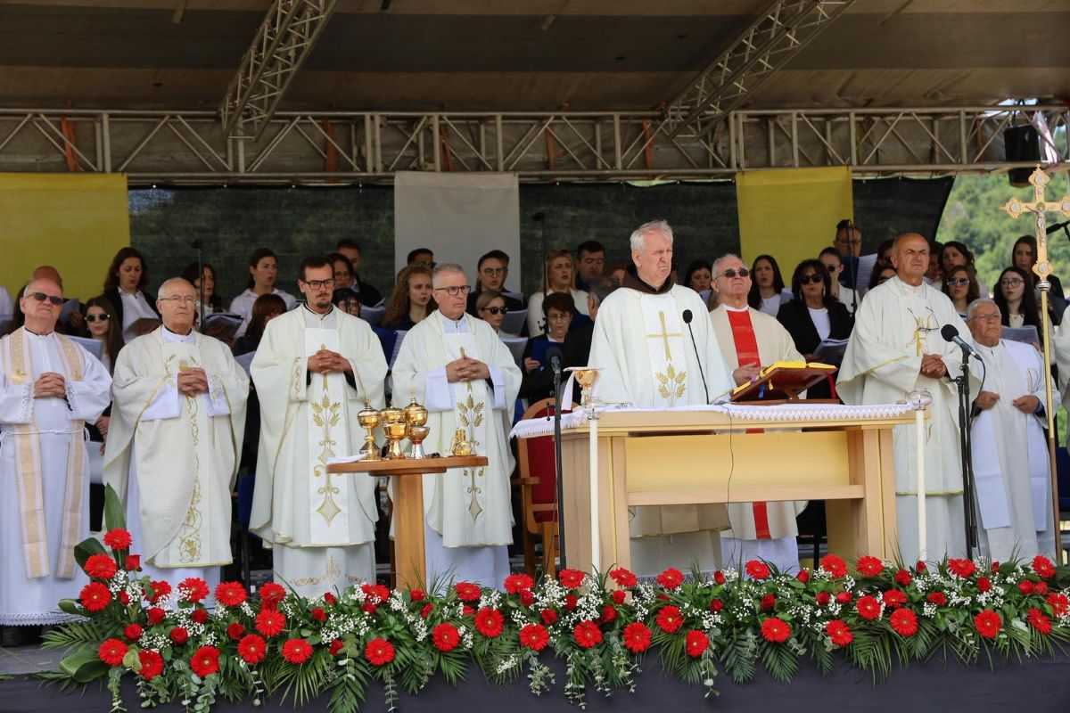 KOMEMORACIJA KOD STOCA: Na Radimlji odana počast žrtvama Križnog puta