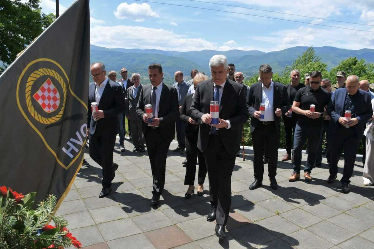 VITEZ OBILJEŽIO 34. OBLJETICU OSNUTKA GLAVNOG STOŽERA HVO-a: Zajedništvo očuvalo hrvatski narod u BiH, mora se trajno čuvati