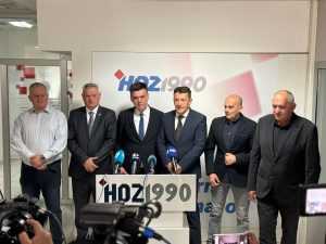 NAKON "POTROŠENOG" KOMŠIĆA: Troje kandidata u utrci za hrvatskog člana Predsjedništva BiH