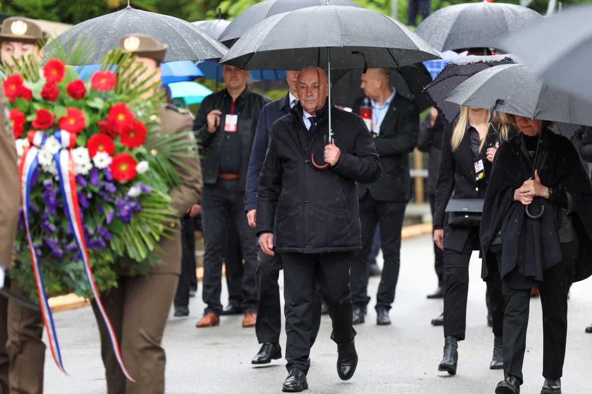 81. OBLJETNICA: Državni vrh na Mirogoju odao počast žrtvama Bleiburga i Križnog puta