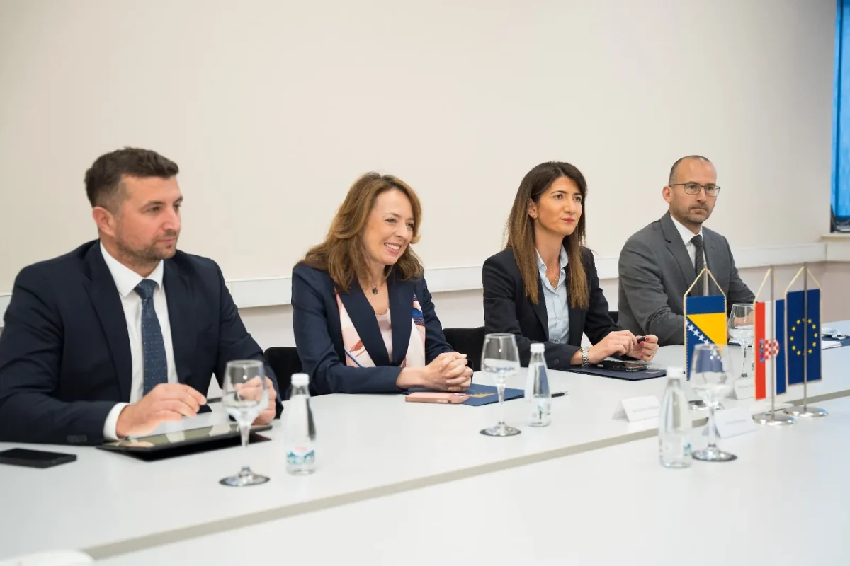 MOSTAR: Božinović nudi pomoć Hrvatske u razminiranju BiH