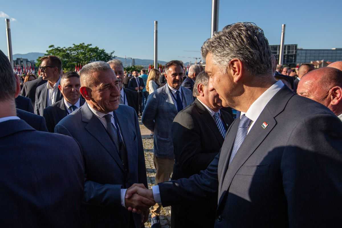 35 GODINA DOMOVINI VJERNI: Hrvatska proslavila 35 godina od povijesnog postrojavanja pripadnika Zbora narodne garde
