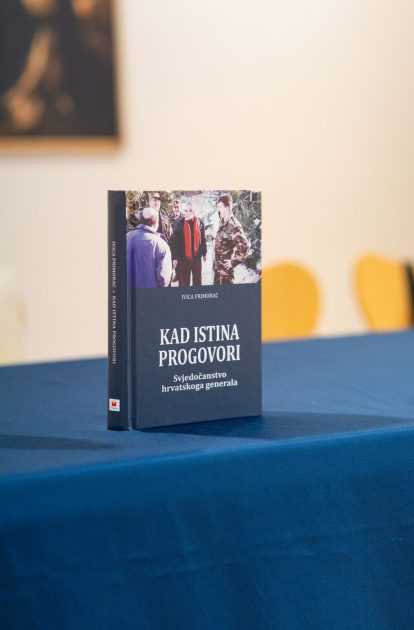 SPLIT: Promocija knjige „Kad istina progovori – svjedočanstvo hrvatskoga generala“ Ivice Primorca privukla brojnu publiku SPLIT: Promocija knjige „Kad istina progovori – svjedočanstvo hrvatskoga generala“ Ivice Primorca privukla brojnu publiku