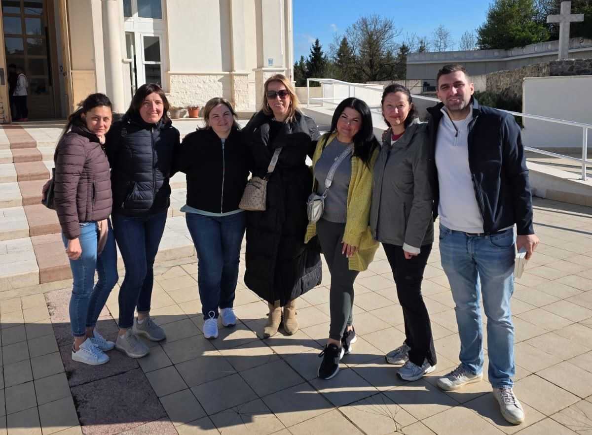 U MOLITVI I ZAJEDNIŠTVU: Hodočašće Hrvata izvan domovine Kraljici Mira u Međugorju U MOLITVI I ZAJEDNIŠTVU: Hodočašće Hrvata izvan domovine Kraljici Mira u Međugorju