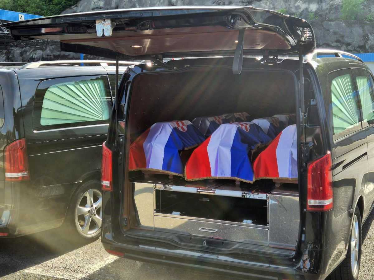 NAKON 80 GODINA: Hrvatska preuzela od Slovenije posmrtne ostatke 500 žrtava poratnih likvidacija