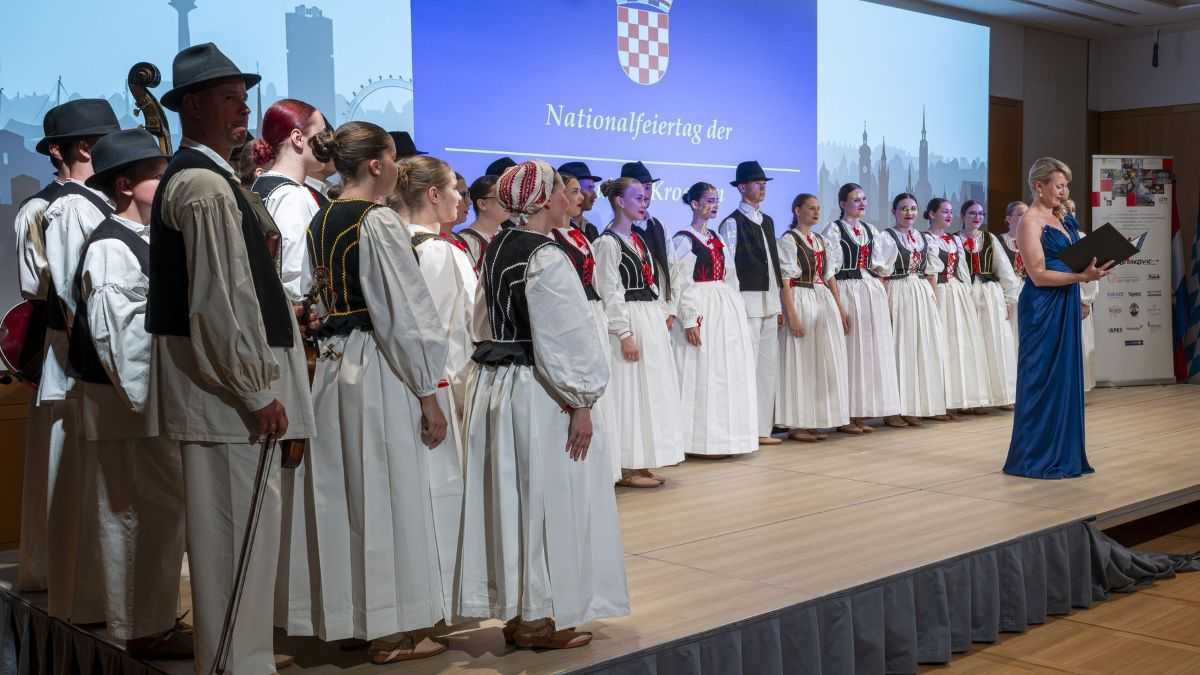 VRHUNSKA PREZENTACIJA BJELOVARA: Proslava u Münchenu u znaku predstavljanja grada carice Marije Terezije VRHUNSKA PREZENTACIJA BJELOVARA: Proslava u Münchenu u znaku predstavljanja grada carice Marije Terezije