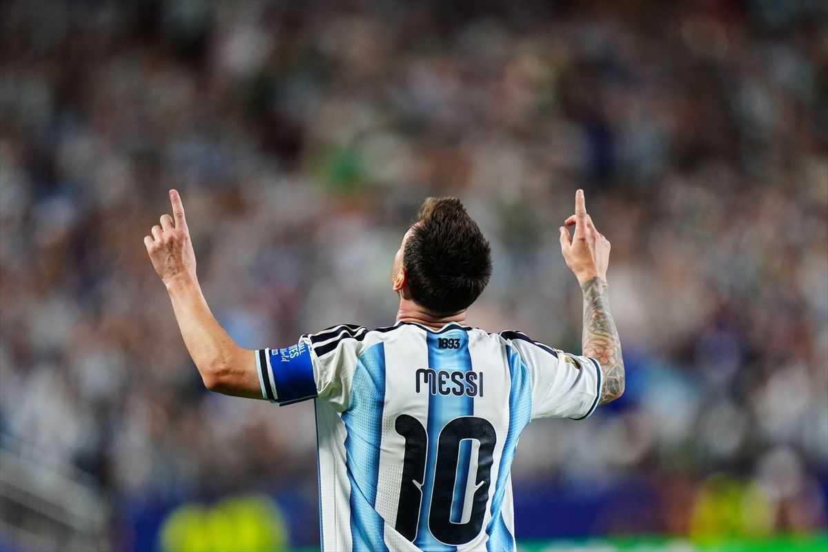 ARGENTINA PREGAZILA ALŽIR: Messi s 3 pogotka ispisao povijest