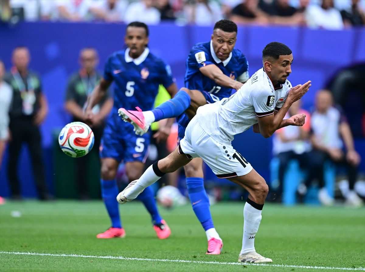 SP: Francuska s 2 pogotka Mbappea i grmljavinski prekid s 3:0 pobijedila Irak SP: Francuska s 2 pogotka Mbappea i grmljavinski prekid s 3:0 pobijedila Irak