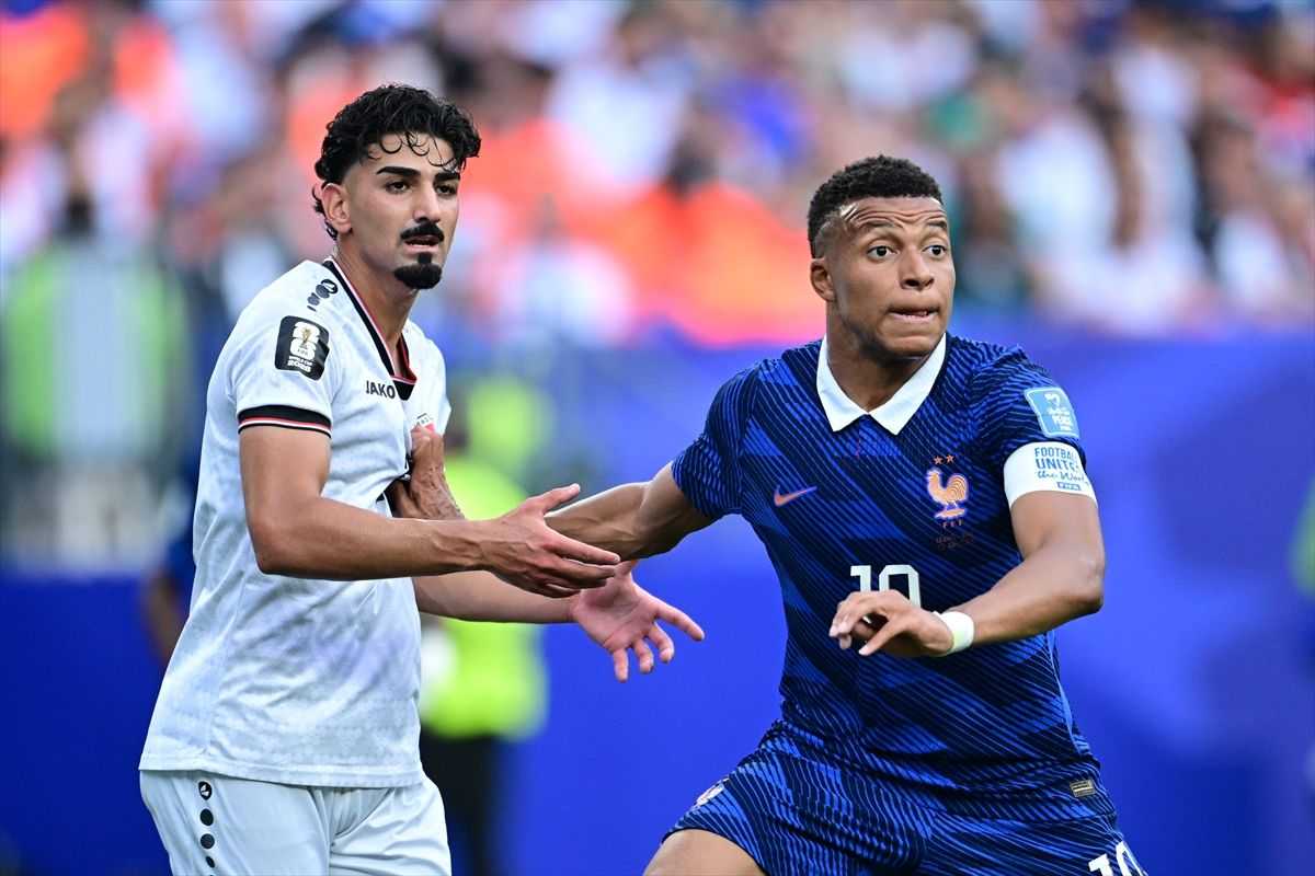 SP: Francuska s 2 pogotka Mbappea i grmljavinski prekid s 3:0 pobijedila Irak SP: Francuska s 2 pogotka Mbappea i grmljavinski prekid s 3:0 pobijedila Irak
