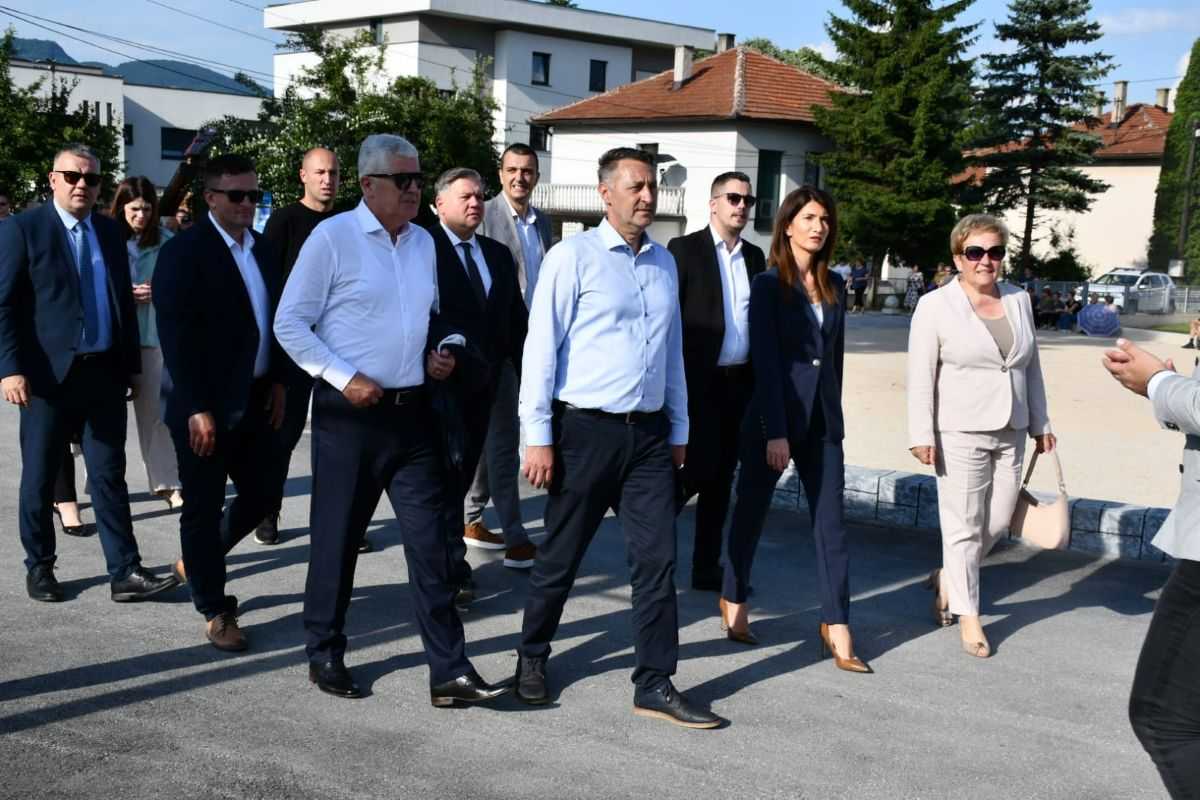 OSMICA KAO ZAVJET PROTIV ZABORAVA: 33 godine od zločina nad osmero viteške djece OSMICA KAO ZAVJET PROTIV ZABORAVA: 33 godine od zločina nad osmero viteške djece