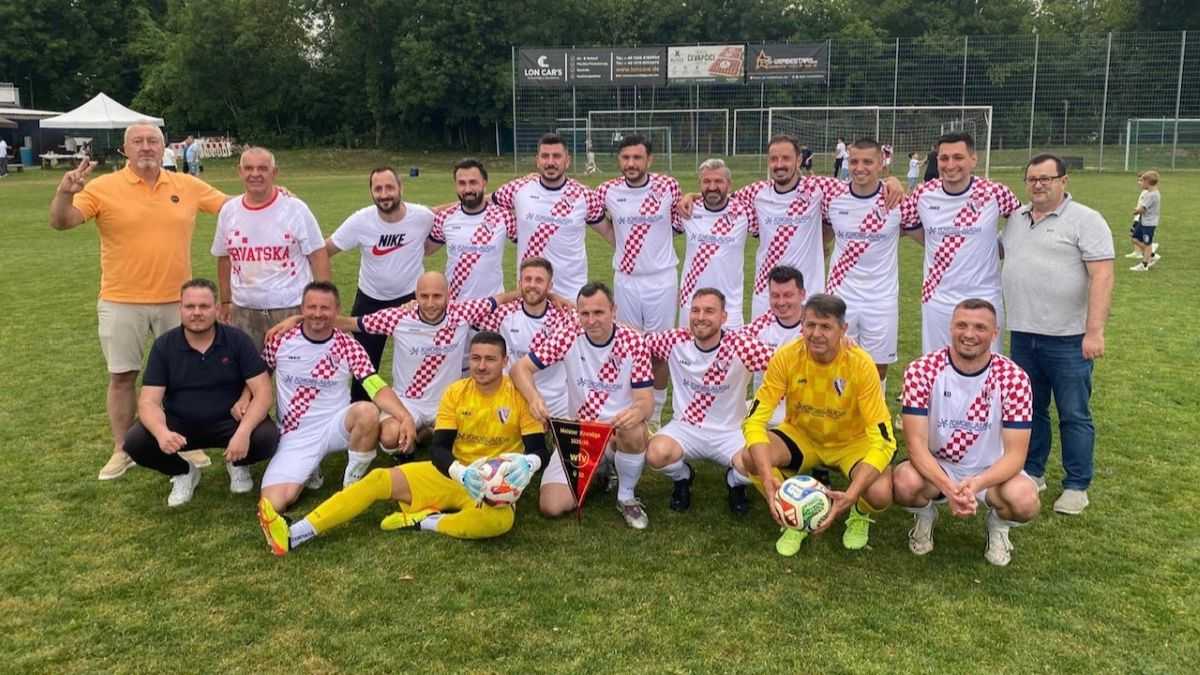 VETERANI CROATIJE HEILBRONN ISPISALI POVIJEST: Osvojili naslov prvaka i ostvarili plasman u Bezirksligu VETERANI CROATIJE HEILBRONN ISPISALI POVIJEST: Osvojili naslov prvaka i ostvarili plasman u Bezirksligu