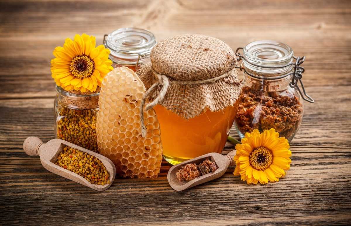 Still life with honey product