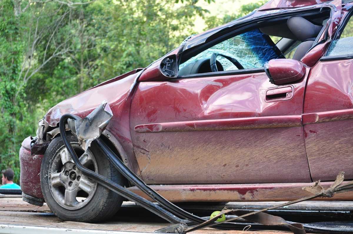 IMPORTIERTE UNFALLWAGEN: Strukturschäden aus dem Ausland kommen regelmäßig ohne Eintrag in den deutschen Gebrauchtwagenmarkt nettofigueiredo-crash-1308575_19201