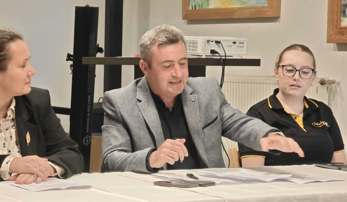 BEČ: Održana skupština u KC Šokadija koja spaja generacije i čuva korijene BEČ: Održana skupština u KC Šokadija koja spaja generacije i čuva korijene