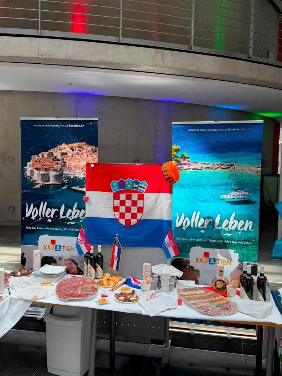 40 GODINA PRESTIŽNOG PROGRAMA U BERLINU: Tri mlade Hrvatice predstavile domovinu u međunarodnom okruženju