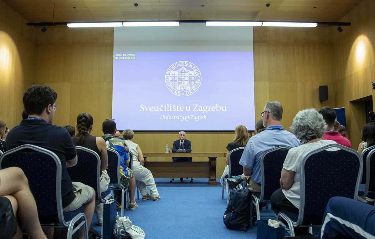 POČELA SVEUČILIŠNA ŠKOLA HRVATSKOG JEZIKA: 22 polaznika iz cijelog svijeta u Zagrebu Otvorenje Sveučilišne škole hrvatskoga jezika u kulture / Foto: Hina