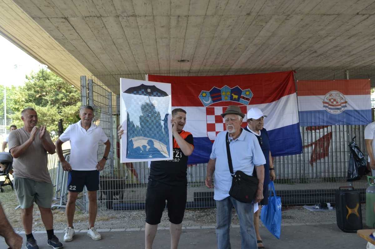 SUZE I PONOS NA PENALTY CUPU: Nakon 60 godina u Švicarskoj, suosnivač Croatije Andrija Hudinčec (86) vraća se u domovinu! Andrija Hudinčec