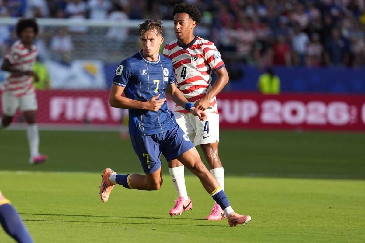 "ZMAJEVI" MORAJU DOMA: Amerikanci u povijesnoj utakmici s 2:0 savladali BiH