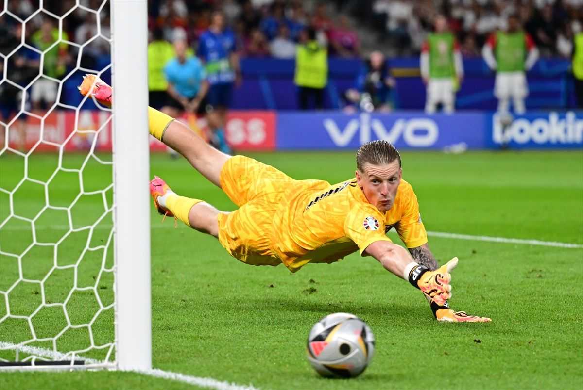 "TRI LAVA" U POLUFINALU: Engleska se namučila s Norveškom i ide na Argentinu ili Švicarsku "TRI LAVA" U POLUFINALU: Engleska se namučila s Norveškom i ide na Argentinu ili Švicarsku
