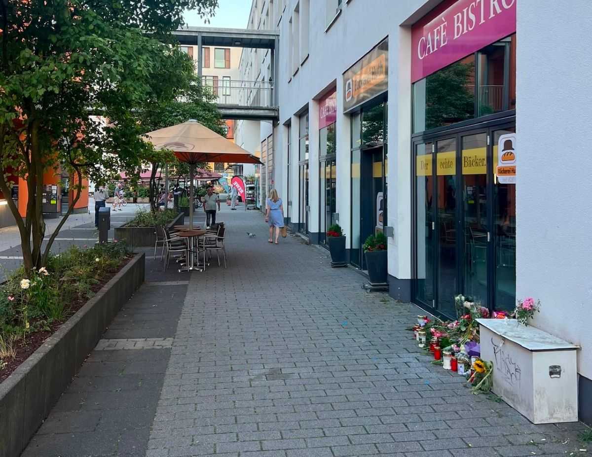 NOVI DETALJI OBITELJSKE TRAGEDIJE U NJEMAČKOJ: Otkriven identitet ubojice i žrtve iz Kelkheima, bivša supruga ga primila u stan jer nije imao kamo? NOVI DETALJI OBITELJSKE TRAGEDIJE U NJEMAČKOJ: Otkriven identitet ubojice i žrtve iz Kelkheima, bivša supruga ga primila u stan jer nije imao kamo?