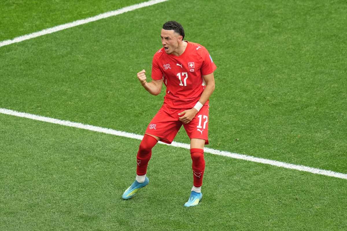 "GAUČOSI" U POLUFINALU: Argentina uz fantastičan pogodak Alvareza u produžetku s 3:1 slomila Švicarsku