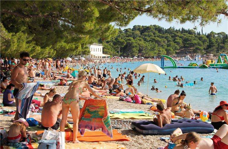 plaza makarska