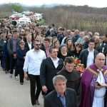 Škabrnjani se oprostili od žene koja je u jednom danu na najokrutniji način izgubila trojicu sinova i supruga Škabrnjani se oprostili od žene koja je u jednom danu na najokrutniji način izgubila trojicu sinova i supruga