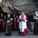 59. VOJNO HODOČAŠĆE: Kip Gospe Lurdske nosili članovi HV-a u u pratnji Švicarske garde 59. VOJNO HODOČAŠĆE: Kip Gospe Lurdske nosili članovi HV-a u u pratnji Švicarske garde