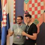 FOTO GALERIJA S PANTOVČAKA - Tko se sve iskoristio priliku za fotografiranje u predsjedničkom uredu i s predsjednicom Grabar-Kitarović