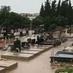 VIDEO Zadar se bori s poplavama: potopljena vozila Hitne pomoći, voda nosi križeve s grobova... VIDEO Zadar se bori s poplavama: potopljena vozila Hitne pomoći, voda nosi križeve s grobova...