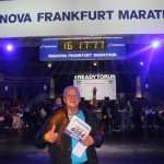 FRANKFURTSKI MARATON: Hrvati iz Frankfurta bodre danas svog maratonca, 66. godišnjeg Eduarda Tokića FRANKFURTSKI MARATON: Hrvati iz Frankfurta bodre danas svog maratonca, 66. godišnjeg Eduarda Tokića