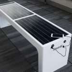 Solarna klupa iz Hrvatske postavljena ispred Gradske vijećnice u Stuttgartu Solarna klupa iz Hrvatske postavljena ispred Gradske vijećnice u Stuttgartu