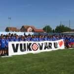 Svečano otvoren 16. Memorijal vukovarskih branitelja - Hrvati iz Njemačke donijeli transparent Vukovar u srcu Svečano otvoren 16. Memorijal vukovarskih branitelja - Hrvati iz Njemačke donijeli transparent Vukovar u srcu