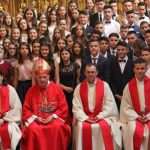 (FOTO) Sakrament Sv. Potvrde u Frankfurtu primio 131 krizmanik (FOTO) Sakrament Sv. Potvrde u Frankfurtu primio 131 krizmanik