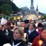 (FOTO) Tisuće Hrvata iz Njemačke i Švicarske hodočasti Gospi u Lourdes