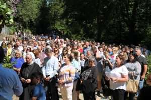 (FOTO) Više od 5.000 vjernika na 48. marijanskom hodočašću u Nevigesu (FOTO) Više od 5.000 vjernika na 48. marijanskom hodočašću u Nevigesu