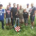 Hrvati iz Nürnberga položili vijenac i zapalili svijeće u blizini mjesta gdje je poginuo Dražen Petrović Hrvati iz Nürnberga položili vijenac i zapalili svijeće u blizini mjesta gdje je poginuo Dražen Petrović