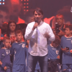 (FOTO) Erupcija oduševljenja na dočeku u Livnu: Dalić pozvao Thompsona da otpjeva "Lijepa li si"