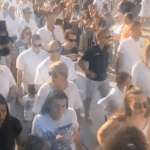(VIDEO) Split ispraća Olivera na njegovu posljednju plovidbu - u gradu je tisuće ljudi, među njima velik broj hrvatskih iseljenika (VIDEO) Split ispraća Olivera na njegovu posljednju plovidbu - u gradu je tisuće ljudi, među njima velik broj hrvatskih iseljenika