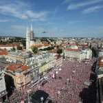 Tisuće ljudi dočekalo Vatrene u Zagrebu: Pogledajte impresivne fotografije Trga bana Jelačića