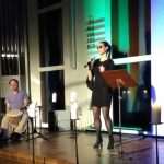 (FOTO i VIDEO) Više od 500 ljudi u dvorani u Ittigenu kod Bernda se ustalo kad je Bernarda Brunović zapjevala (FOTO i VIDEO) Više od 500 ljudi u dvorani u Ittigenu kod Bernda se ustalo kad je Bernarda Brunović zapjevala