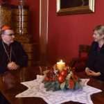 ZABRINUTI SU ZBOG ODLASKA MLADIH LJUDI IZ HRVATSKE: Sastali se kardinal Josip Bozanić i predsjednica Kolinda Grabar Kitarović ZABRINUTI SU ZBOG ODLASKA MLADIH LJUDI IZ HRVATSKE: Sastali se kardinal Josip Bozanić i predsjednica Kolinda Grabar Kitarović