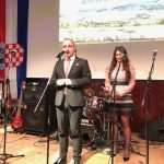 (FOTO i VIDEO) Ričička noć 2019.: Zabava Imoćana u Heusenstammu pred tisuću gostiju - Jole i Mejaši pjevali do zore (FOTO i VIDEO) Ričička noć 2019.: Zabava Imoćana u Heusenstammu pred tisuću gostiju - Jole i Mejaši pjevali do zore